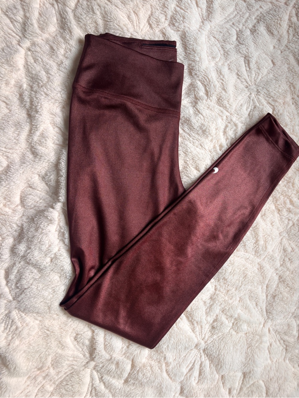 Like New Nike Dri-FIT High Waisted Maroon Leggings - Size Small